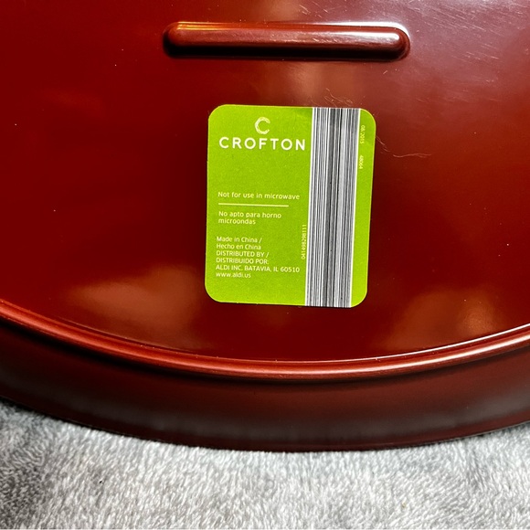 Crofton Plastic Football Game Day 3 Tray Compartments - Picture 6 of 8